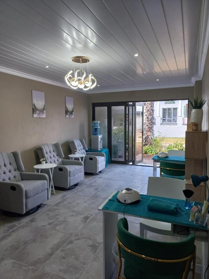 St Eve Lodge&Spa Bloemfontein Exterior foto
